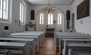 Zur Innenausstattung des Kirchhauses an der Bundesstraße in Rimbeck gehören auf Putz gemalte Bilder aus der Nazarener Schule. - Privat