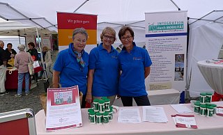 Gut vernetzt: Annette Bechthold (v.l.), Beate Osterholz und Brigitte Koch vom Marktplatz für ehrenamtliches Engagement vermitteln freiwillige Helfer. - Loni Maoro