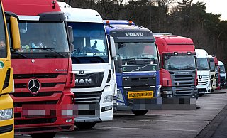 Bei der Rast auf einem Parkplatz ist Diesel aus einem Lkw gestohlen worden. - Andreas Frücht