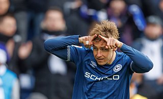 Geburtstagskind Grodowski feiert den Treffer gegen seinen Ex-Club. - Friso Gentsch/dpa