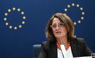 Die Vizepräsidentin der EU-Kommission Teresa Ribera hat Israels militärisches Vorgehen im Gazastreifen als Völkermord bezeichnet. Die EU-Kommission selbst distanziert sich davon. - Johannes Neudecker/dpa