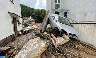 Heimische Einsatzkräfte aus SHS helfen derzeit, die Lage in Bad Münstereifel unter Kontrolle zu bekommen.  - Symbolfoto/picture alliance
