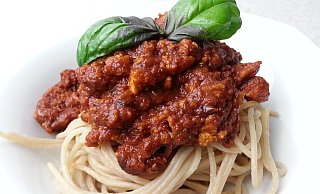 Ohne Fleisch: Spaghetti Bolognese. - Foto: Carina Chmielinski