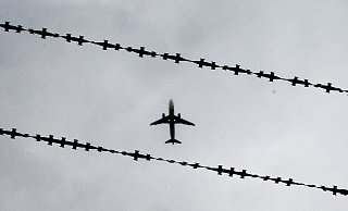 Sachsens Ministerpräsident Michael Kretschmer fordert Abschiebungen mehrfach straffälliger Migranten mit Vollendung des 18. Lebensjahres auch ohne neuerliche Straftat. - Julian Stratenschulte/dpa