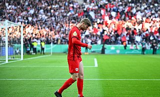 Leipzigs Timo Werner musste im Pokalfinale nach gut einer Stunde verletzt ausgewechselt werden. - Tom Weller/dpa