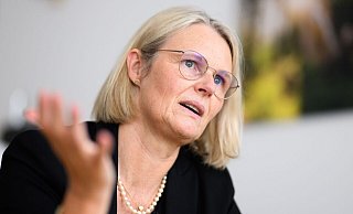 Ex-Bildungsministerin Anja Karliczek (CDU) ist seit Mai Vorsitzende des Tourismusausschusses im Bundestag. (Archivbild) - Julian Stratenschulte/dpa
