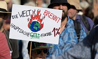 Die Unterstützung für Bewegungen für «Fridays for Future» ist einer Umfrage zufolge leicht gesunken. (Archivbild) - Boris Roessler/dpa