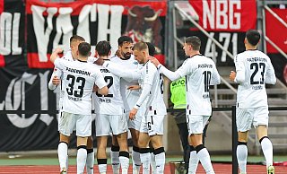 Der SC Paderborn nimmt drei Punkte aus Nürnberg mit. - Daniel Karmann/dpa