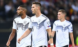 Die drei aus der Kette: Jonathan Tah, Niklas Süle und Matthias Ginter (v. l.) verteidigten gegen die Niederlande schlecht. Foto: Witters - Witters