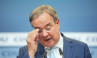 «Wenn es mit anderen Personen besser geht, dann gerne»: Armin Laschet. - Foto: Michael Kappeler/dpa