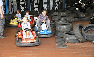 Auch die Kinder hatten viel Spaß bei der Gewerbeschau. Sie waren wirklich "on wheels". - Johannes Büttner