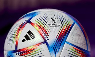 Über die Fußball-WM in Katar wird heftig diskutiert. - Tom Weller/dpa