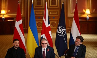 Bei dem Treffen in London ging es auch darum, wie die Ukraine durch den erwarteten schweren Kriegswinter kommen kann. - Henry Nicholls/Pool AFP/AP/dpa