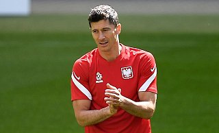 Weltfußballer Lewandowski trifft mit Polen auf die Slowakei. - Foto: Marcin Gadomski/PAP/dpa