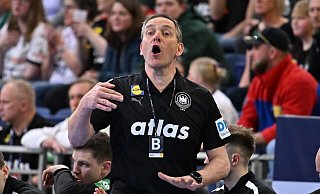 Handball-Bundestrainer Alfred Gislason setzt bei der Nationalmannschaft auch auf Talente - Swen Pförtner/dpa
