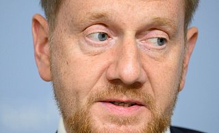 Michael Kretschmer (CDU), Ministerpräsident von Sachsen, kritisiert die jüngsten Pläne der Ampel-Koalition gegen die Klimakrise. - Robert Michael/dpa