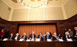 Pressekonferenz nach dem Prozess. - Oliver Krato