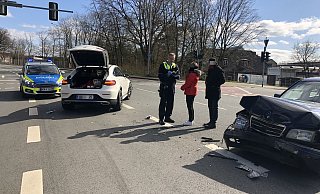 Wegen des geringen Verkehrsaufkommens kam es zu keinen Staus während der Unfallaufnahme. - Jürgen Mahncke