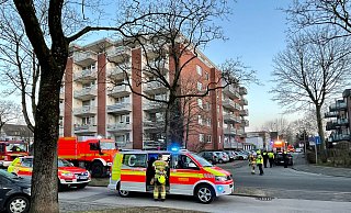 Angebranntes Essen löste am frühen Samstagmorgen einen Einsatz der Paderborner Feuerwehr in einem Mehrfamilienhaus an der Wolff-Metternich-Straße aus. - Ralph Meyer