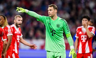 Manuel Neuer führt die Bayern als Torwart und Kapitän an. - Tom Weller/dpa