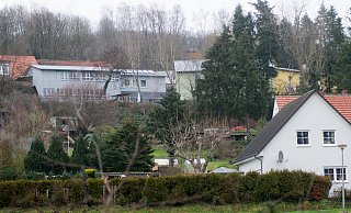 Teile des im Herforder Ortsteil Falkendiek gelegenen Homberghofes wurden 2013 von der Gemeinde Jesu Christie erworben und werden nach dem Umbau als Gemeindezentrum für die Aktivitäten der Gemeinde genutzt. - Ralf Bittner