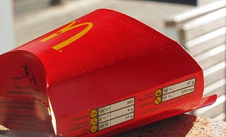 Eine Pommes-Pappschachtel von McDonalds (Symbolfoto). - Pixabay