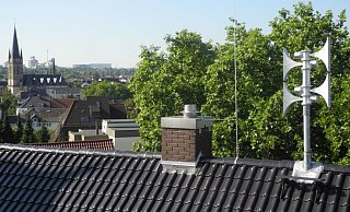 Die stationäre elektronische Sirene auf der Theodorschule in Paderborn ertönt am Donnerstag nicht, da sie noch in der Installationsphase ist. - Feuerwehr Paderborn