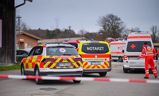 Mehrere Rettungskräfte eilten zu dem Unfallort. - Enrique Kaczor/onw-images/dpa