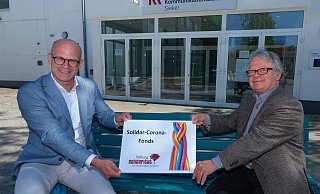 Ingo Nürnberger (l.) und Franz Schaible koordinieren den Solidar-Corona-Fonds. Bereits bei den Flüchtlings-, Kinder- und Sozial-Fonds haben sie zusammengearbeitet. - Foto: Andreas Zobe/NW
