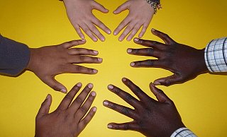 2025 wird der Posten an der Spitze des Kommunalen Integrationszentrums wieder neu besetzt.   - Symbolbild: Pixabay