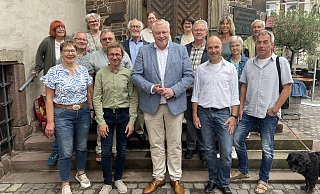 Die Grünen und Bürgermeister Daniel Hartmann bedanken sich für die bisherige Zusammenarbeit, die sie auch nach der Kommunalwahl fortsetzen wollen. - Grüne
