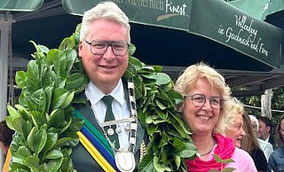 Boris und Melanie Hagemeier regieren die Vinsebecker Schützen. - St.-Johannes-Schützenbruderschaft