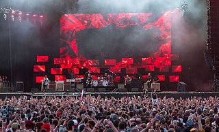 Die Foo Fighters kommen mit ihrer neuen Tour nach Deutschland. (Archivbild) - Daniel Vogl/dpa