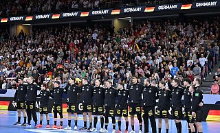 Die deutschen Handballer haben bei der EM eine schwere Vorrundengruppe erwischt. - Swen Pförtner/dpa