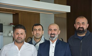 Familienquartett: Die Brüder Refaat, Maher, Ibrahim und Firas Hamad (von links) kümmern sich um die beiden Restaurants in Bad Salzuflen und Porta Westfalica. - Dirk Haunhorst