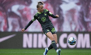 Erzielte beim Sieg gegen Freiburg das zwischenzeitliche 2:0: Wolfsburgs Vivien Endemann. - Hendrik Schmidt/dpa/Archivbild