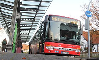 Für die Busse gelten verschäfte Hygienemaßnahmen. - Florian Weyand