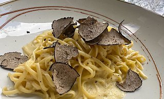 Tagliolini Al Tartufo Nero - Trüffelnudeln in einem Berliner Restaurant. - Gregor Tholl/dpa-Zentralbild/dpa