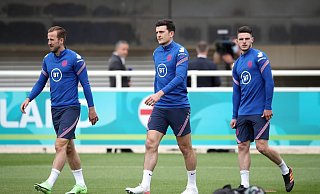 Die Engländer um Harry Kane, Harry Maguire und Declan Rice (l-r) träumen vom EM-Titel. - Foto: Nick Potts/PA Wire/dpa
