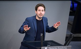 SPD-Generalsekretär Kevin Kühnert (SPD) hat den Führungsstil von Kanzler Scholz verteidigt. - Bernd von Jutrczenka/dpa