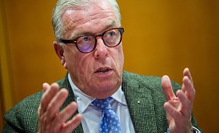 „OWL wird durch die medizinische Fakultät der Universität Bielefeld erheblich aufgewertet", sagt der Bielefelder Allgemeinmediziner Klaus Reinhardt, der seit Mai an der Spitze der Bundesärztekammer steht. - Gregor Fischer/dpa