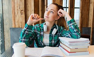 Laut einer Schülerbefragung unter Abiturientinnen und Abiturienten des Kreises Lippes besteht durchaus die Absicht, zu studieren. - Pixabay (Symbolfoto)