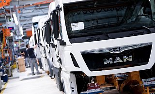 Der LKW- und Bushersteller MAN baut 2.300 Jobs in Deutschland ab. (Arbchivbild) - Sven Hoppe/dpa