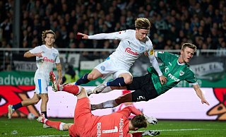 Kiel traf früh zum 1:0. - Bernd Thissen/dpa