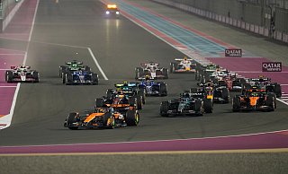 Oscar Piastri fährt einen Start-Ziel-Sieg ein. - Darko Bandic/AP/dpa