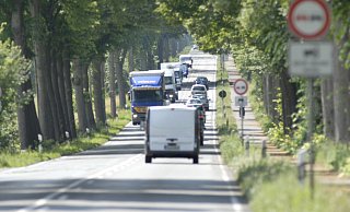 Die B 61 zwischen Bielefeld und Gütersloh soll vierspurig ausgebaut werden. - Christian Weische