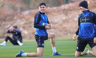 Raphael Obermair (r.) und Filip Bilbija, hier im Winter-Trainingslager in Spanien, sind beim SC Paderborn derzeit gesetzt und zählen zu den Leistungsträgern. - Oliver Krato,Oliver Krato