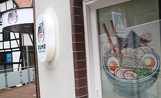 Das Restaurant Kumo bietet in der Paderborner Marienstraße unter anderem Ramen - besondere Suppen - an. - Holger Kosbab