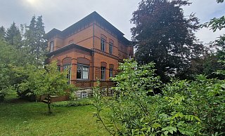 Die 1895 gebaute Villa an der Gartenstraße 6, in der anfangs Karl Rolff wohnte. Er war der Chef der damaligen Fleichwarenfabrik, die direkt neben dem Haus stand. - Uwe Pollmeier