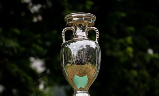 Für den EM-Sieg sind acht Millionen Euro als Preisgeld ausgeschrieben. - Michael Kappeler/dpa